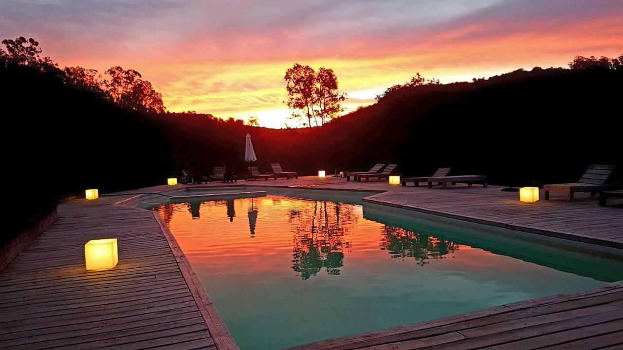 El Meson Hotel Villa Serrana Exterior photo